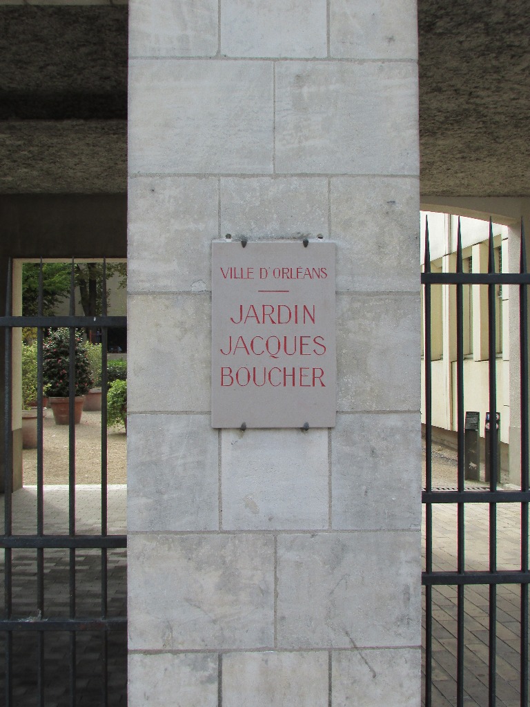 Plaque commandée par la mairie d'Orléans